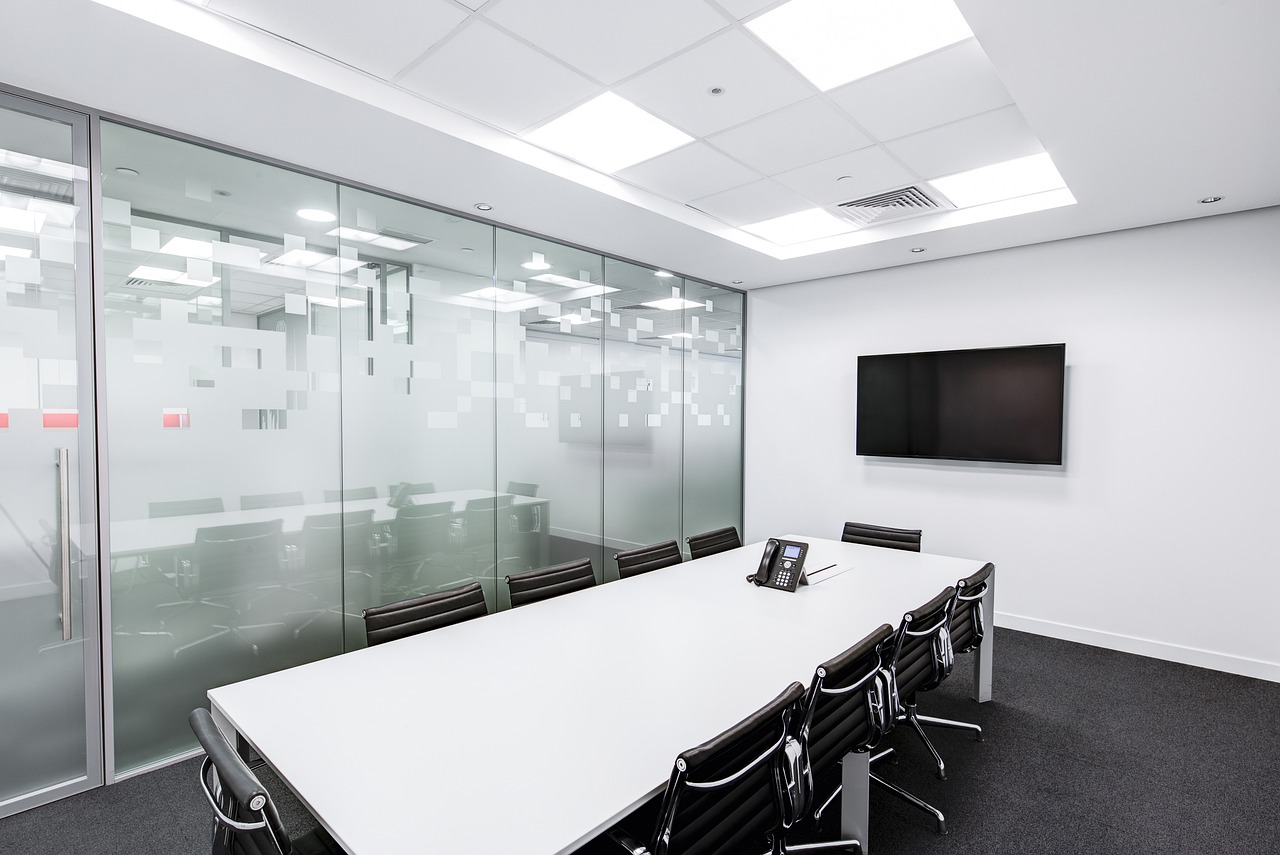 Fractional CTO vs Full-Time CTO: Which is Right for Your Business?